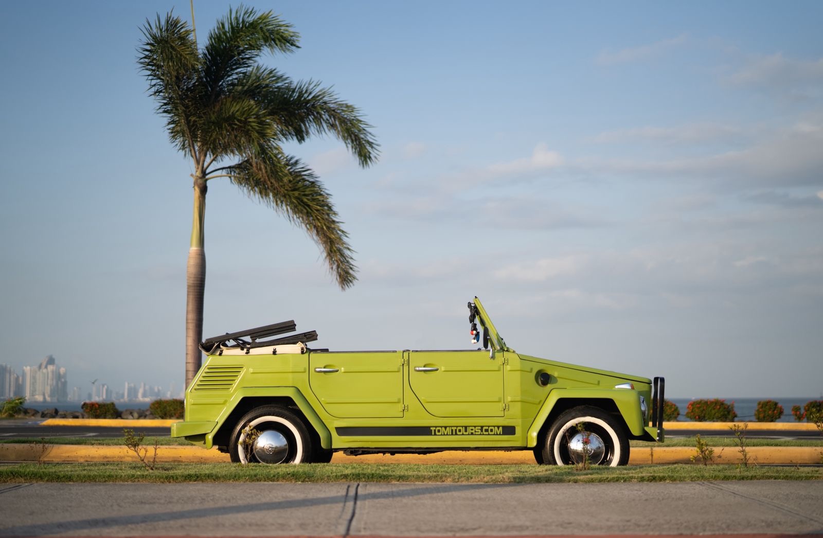 VW Safari tour in Panama City with Tomi Tours